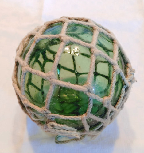 Antique norwegian green glass - green,