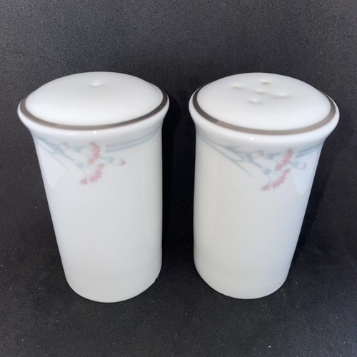Royal doulton bone - doulton, salt