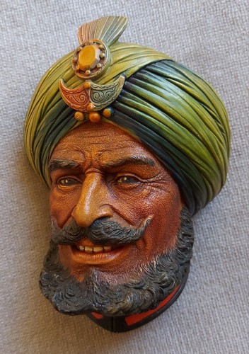 Turban with badge - , -bossons