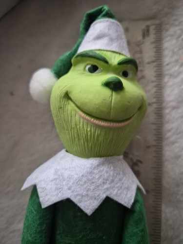 Grinch the shelf - the, 11.8