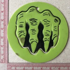 VTg Smiths Crisps Claws Horror