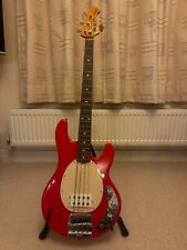 Musicman Stingray Classic 4, 2eq, Ernie Ball, Coral red, Rosewood fretboard