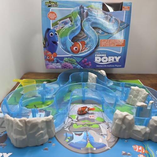 Robofish finding dory marine - dory,