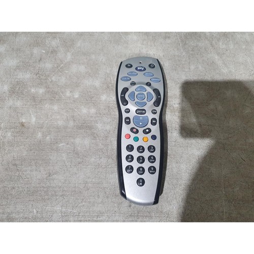 Sky urc1672 01r03 - sky, urc1672-00-01r03