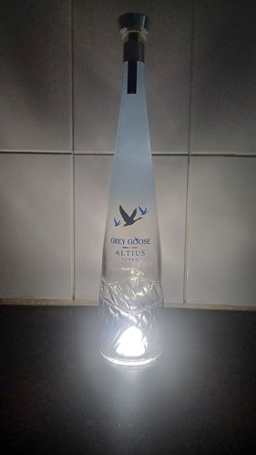 Grey goose altius luminous - grey,