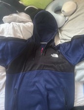 North Face Quarter Zip Up Size