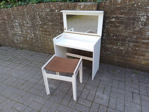1970s retro dressing - retro, &