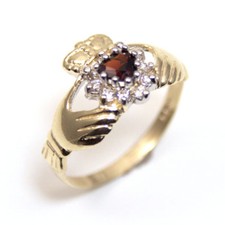 9ct Gold Claddagh Ring Garnet