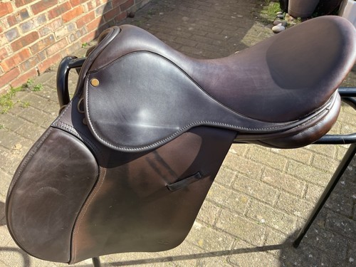 Saddle by crown - 17.5”,