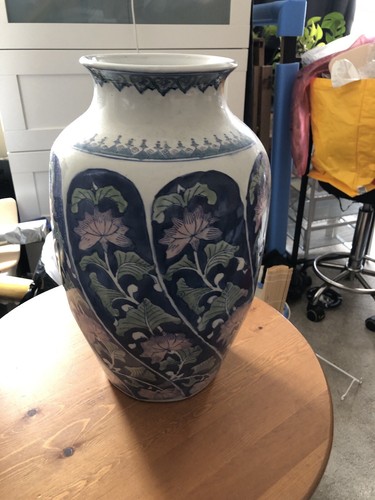 Large floor standing vase - standing,