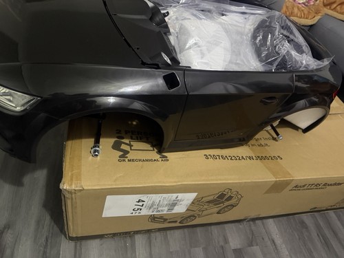 Unassembled black ride car - black,