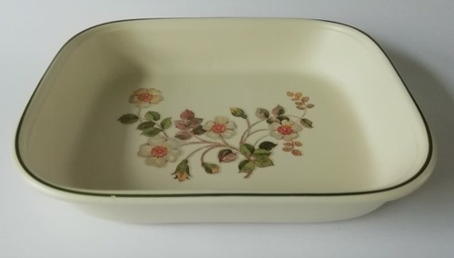 Autumn leaves serving - leaves, dish