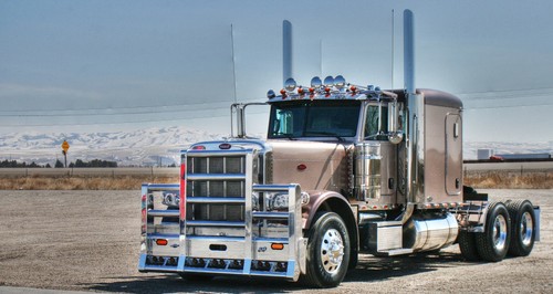 Classic chrome peterbilt - chrome,