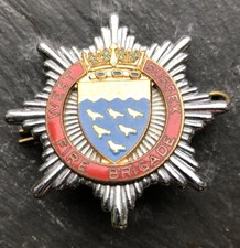 OBSOLETE ORIGINAL WEST SUSSEX FIRE BRIGADE CAP BADGE.