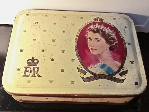 Vintage queen elizabeth - vintage,