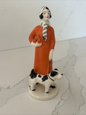 VINTAGE ART DECO FIGURINE LADY