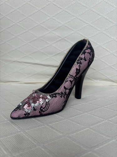 Pink black high - heel, ring