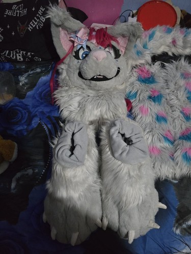 Snow leopard cross lynx - snow,