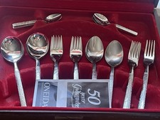 Oneida Cutlery Canteen Set