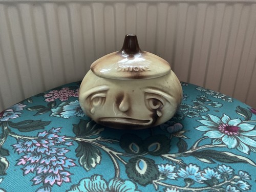 Sylvac ware onion crying face - ware,