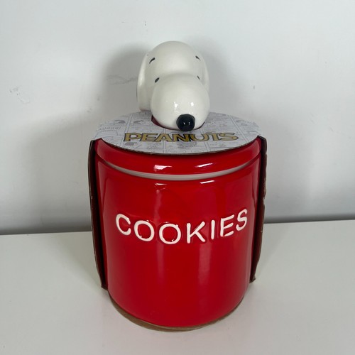 Peanuts snoopy cookie jar - snoopy,