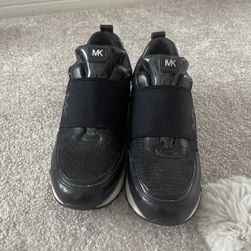 Michael kors black logo - michael,