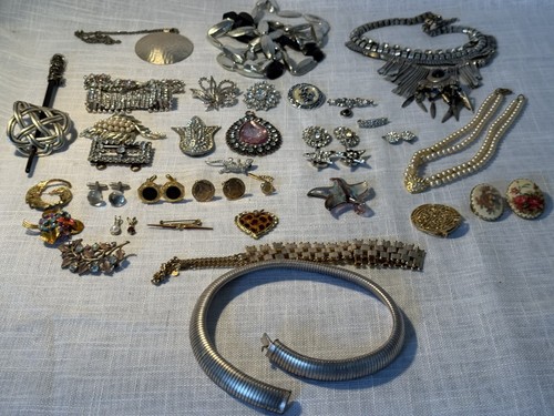 Vintage costume jewellery - vintage, job