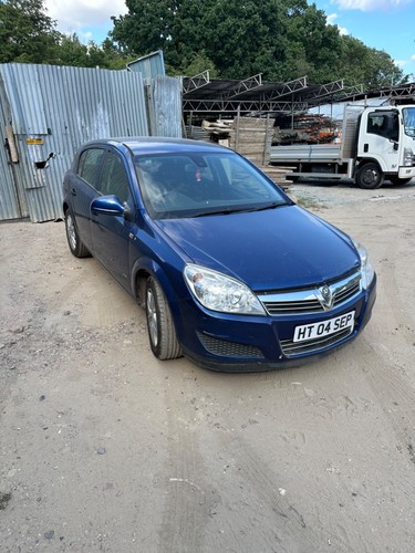 Blue vauxhall astra petrol - astra,