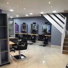 Rem salon styling units - 4,