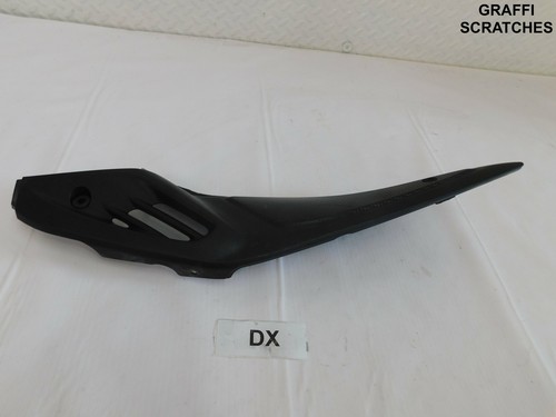 Right underseat fairing suzuki - right,