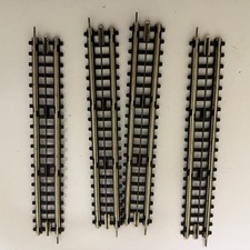 Trix Twin (TTR) OO Steel Track Fibre Base 4 Straight Pieces