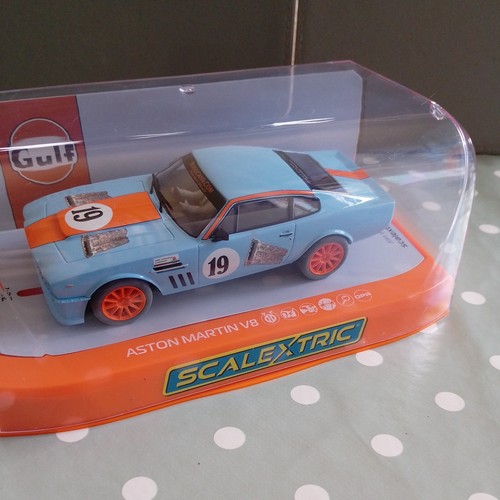 Scalextric c4209 aston martin - scalextric,