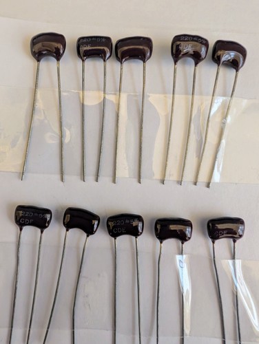 10pcs 220pf silver - 10pcs, mica
