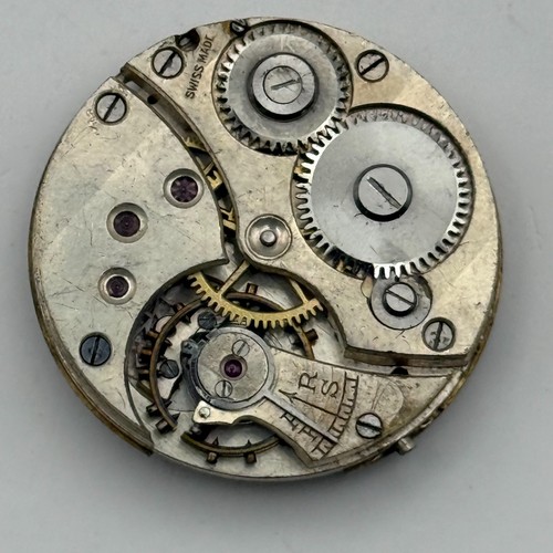 Unidentified watch movement - unidentified,
