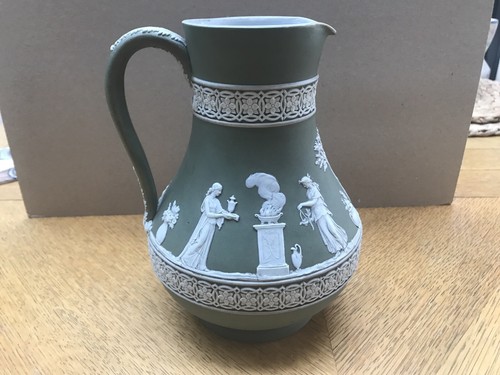 Wedgwood green jasperware - green,
