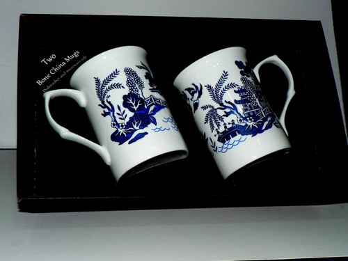 Blue willow mug - , gift