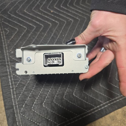 Car sterio amp 2008 - amp,