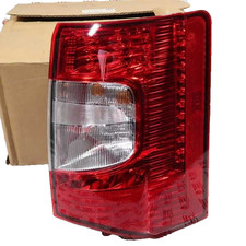 GENUINE MOPAR CHRYSLER GRAND VOYAGER 11-16 RIGHT REAR LIGHT UNIT 05182532AF