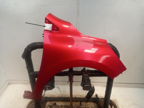 Renault clio right front - front, wing