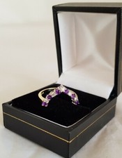18ct Gold Dress Ring. Set with