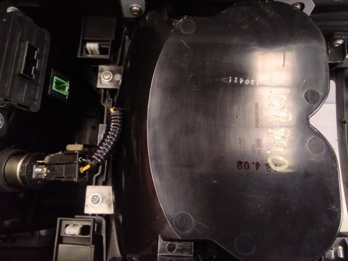 P13609b11000 center console - center,