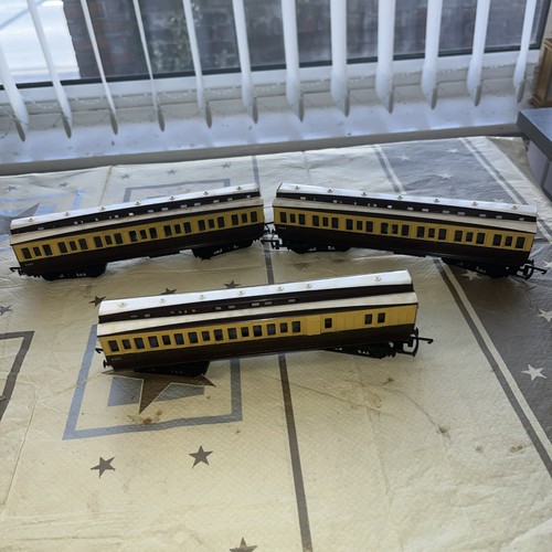 Boxed triang clestetry - triang, oo