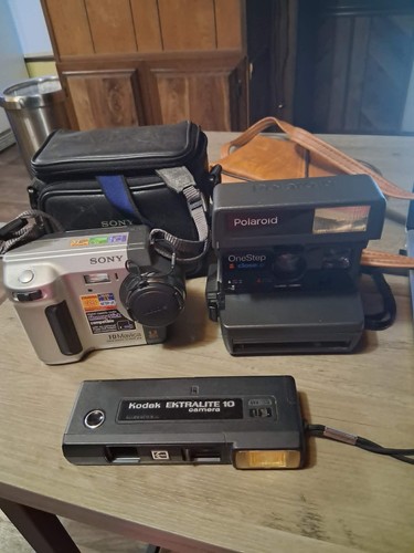 Vtg cameras kodak - cameras,