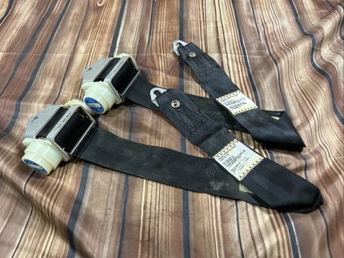 Piper seneca 1107447 seat - piper,