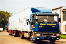 Truck Photo DAF 95 330 Box