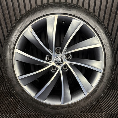 Genuine skoda supurb - 1x,
