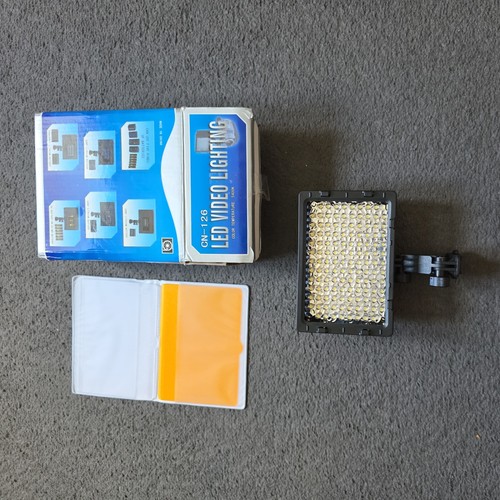 Neewer 126 led video light - video,