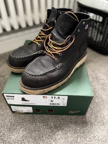 Men danner boots size 11 - men’s,