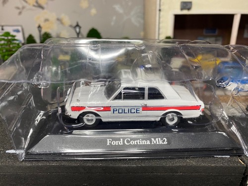 Ford cortina mk2 police car - cortina,