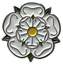 Yorkshire White Rose Lapel Pin badge FREE P&P